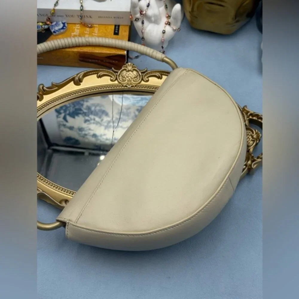 🆕 CULT GAIA 🧿 NWOT Ryka Sculptural Shoulder Bag, Off White Leather